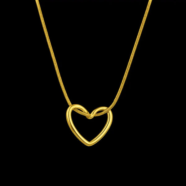 Trendy Open Heart Necklace – Anti‑Tarnish