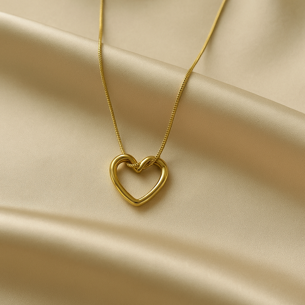 Trendy Open Heart Necklace – Anti‑Tarnish